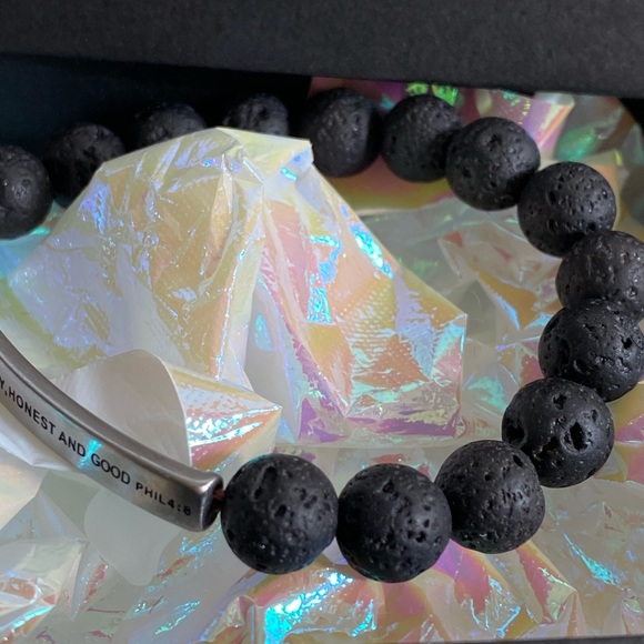 Inspire Me Bracelet Lava Stone Small - Picture 4 of 4